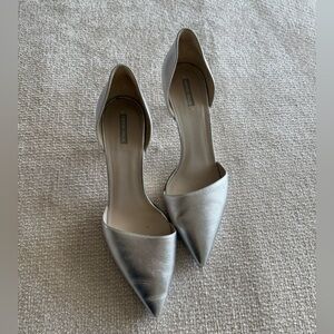 Giorgio Armani Silver Pumps